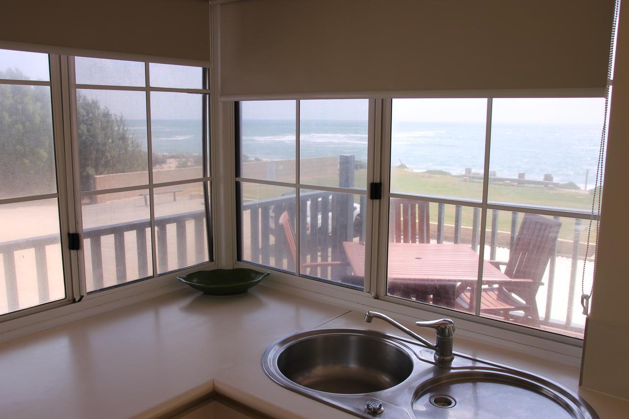 Seaspray Beach Holiday Park ดองการา ภายนอก รูปภาพ